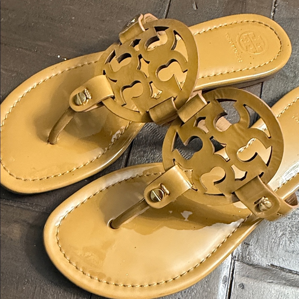 Tory Burch Yellow Sandals - Picture 14 of 15